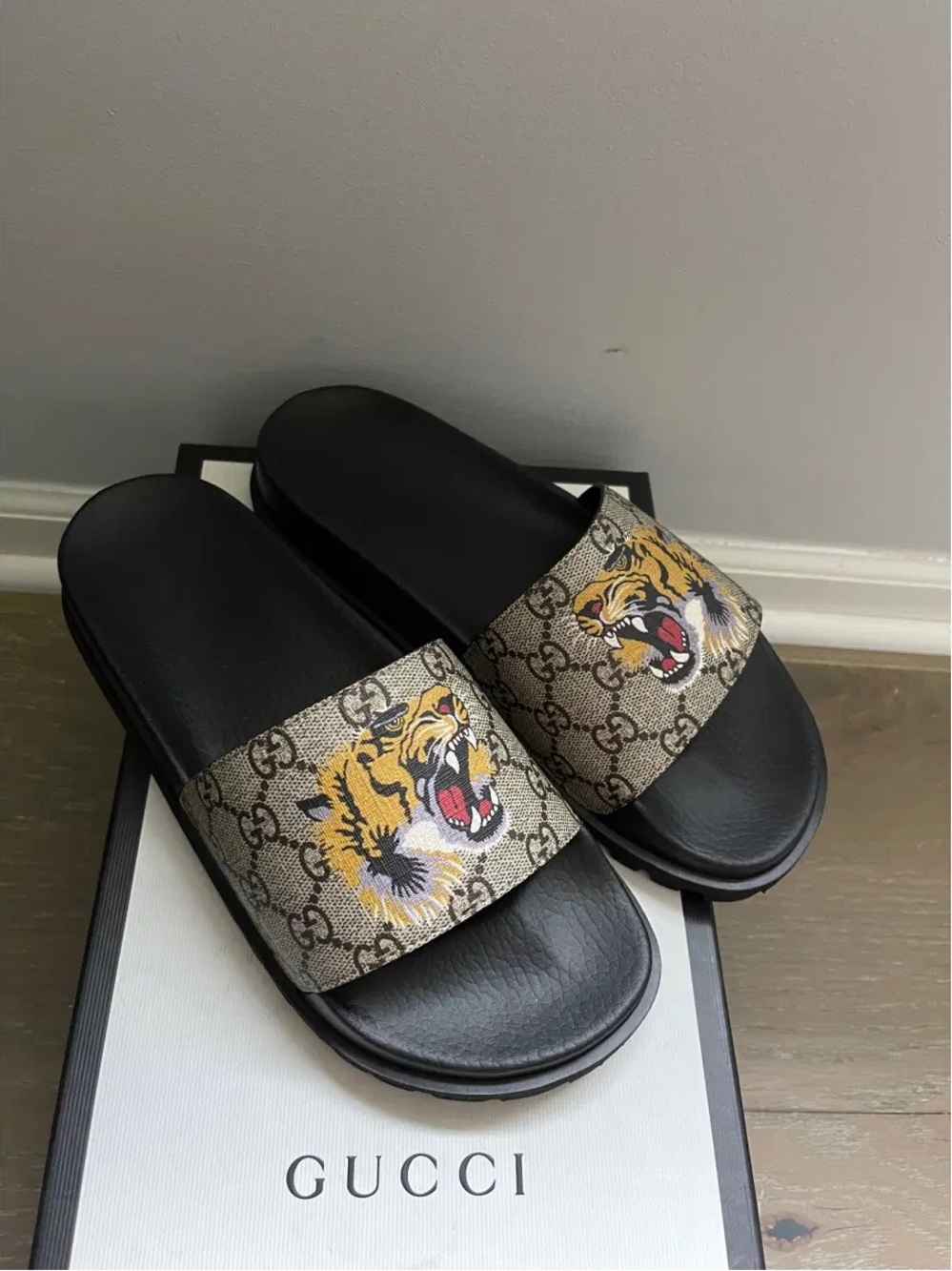 Gucci Beige/Brown GG Tiger Monogram Slide Sandals